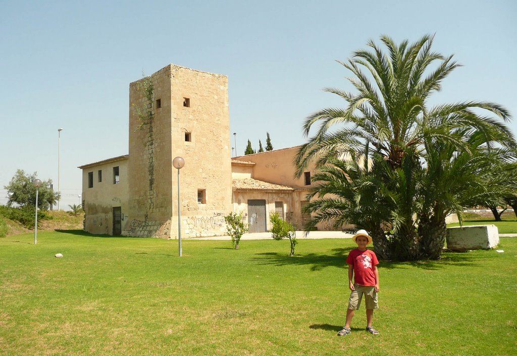 España - Alicante - Torre Sarrió (2008) by Antonio Esteban