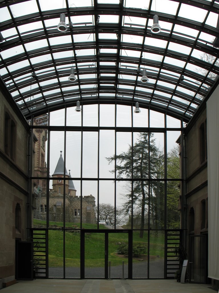 Königswinter, Drachenburg, Nebengebäude, Innenhalle by Wensky