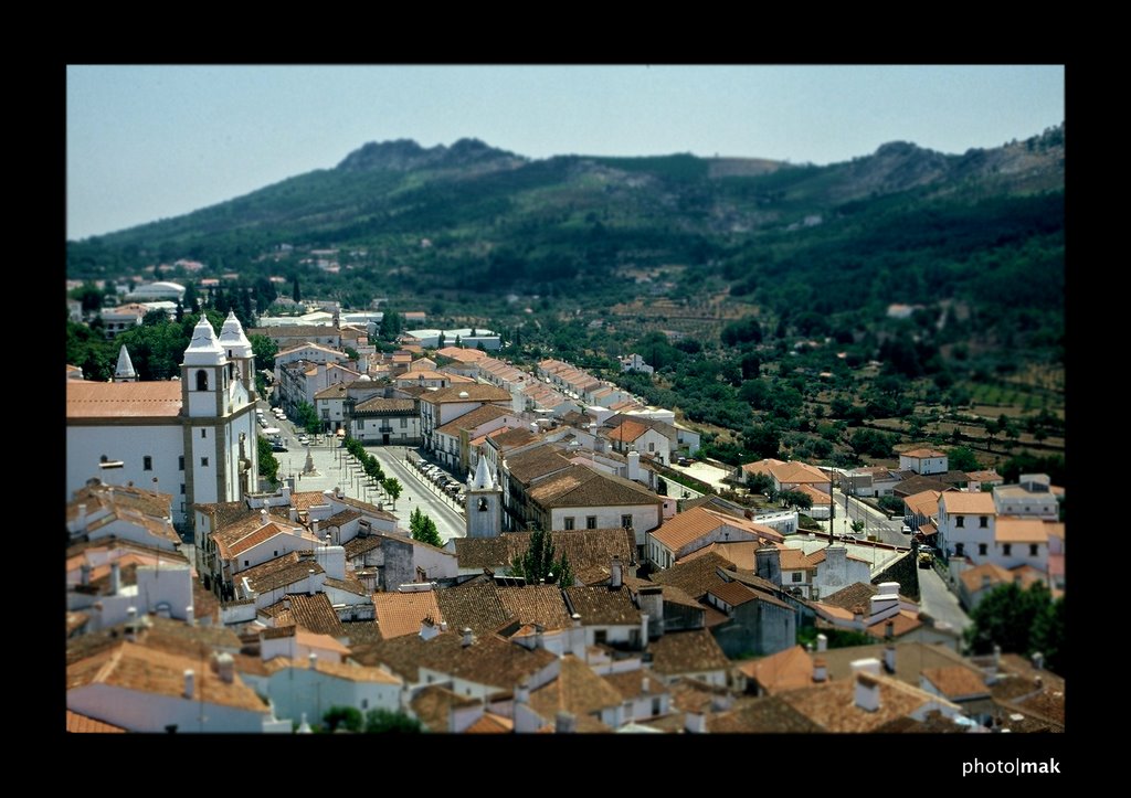 Castelo de Vide by Ricardo Costa "Makuo…