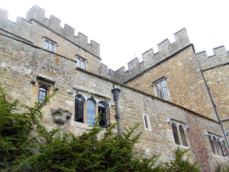 Leeds Castle by F@B|e