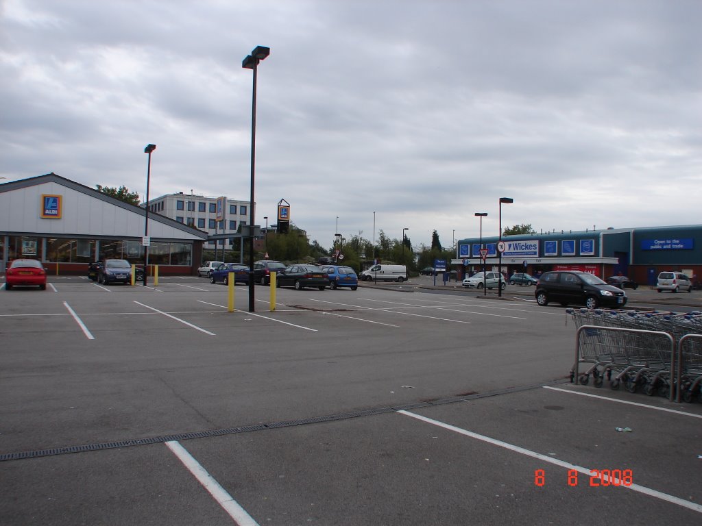 Aldi & Wicks, View South by KABULL.Hinksford.