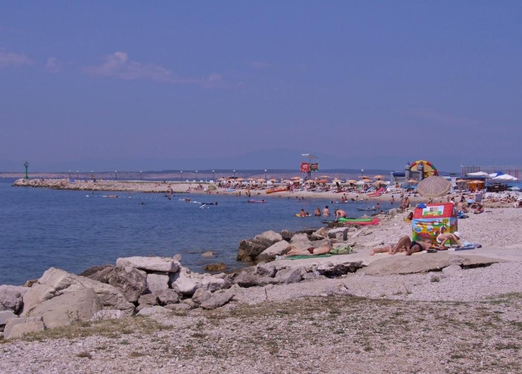 Crikvenica beach by Duska Stankovic