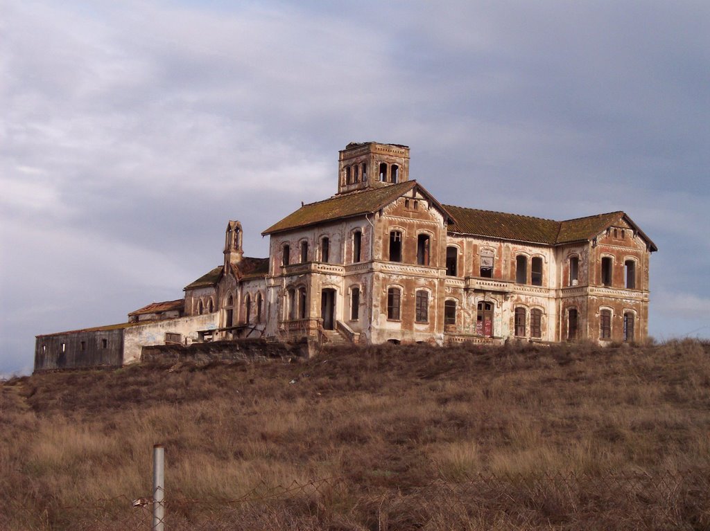 Cortijo Jurado (La casa encantada) - Campanillas (Málaga) by Vancedel