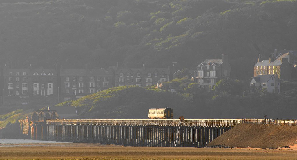 Barmouth Bridge with Clas 158 by Sexydan