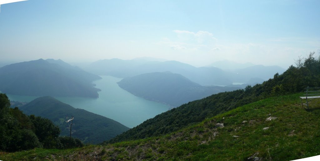 Lago di Lugano visto dal Balcone d'Italia by Uribe