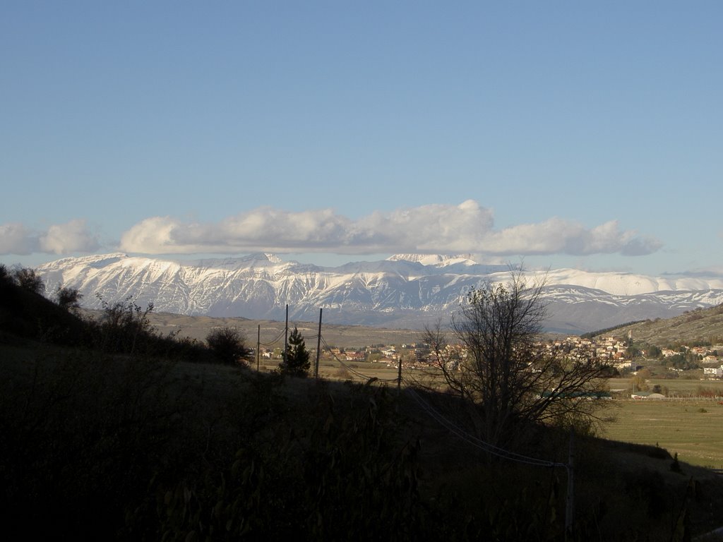 Rocca di Mezzo ed il Gran Sasso d'Italia visti da Rovere by Duple74