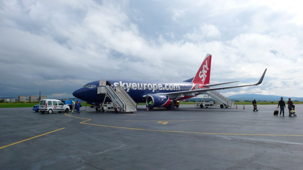 A SkyEurope Boeing 737-700 just arrived at the Airport of Košice by Martin Baran