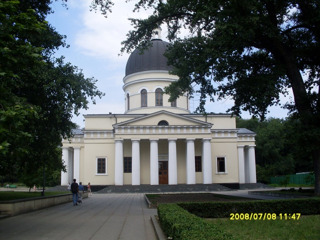 Chisinau Cathedral by viorush