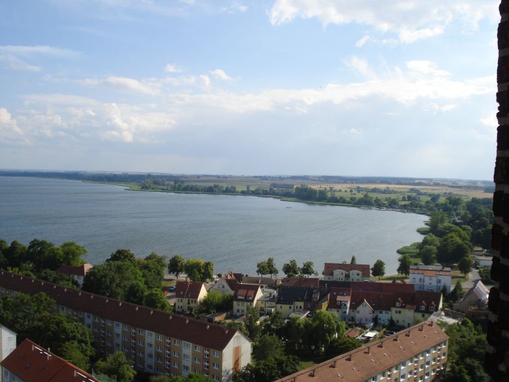 Aussicht vom Kirchturm der Prenzlauer Marienkirche auf den Unteruckersee by Thomas Merz-Abt