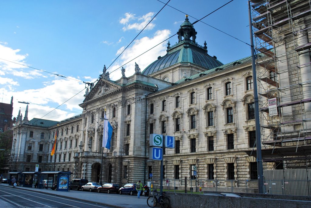 München - Justizpalast [04.08.2008] by Jordi Peralta