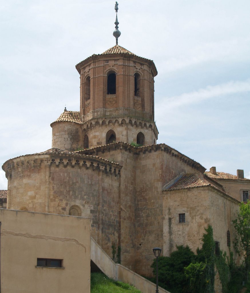 Iglesia de San Miguel by Focus Campeador