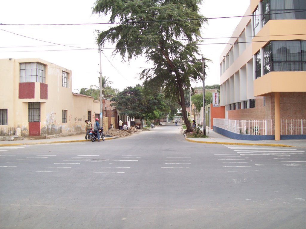 Av. Loreto esq. Av. Apurimac by Miguel Ángel Cardenas Grados