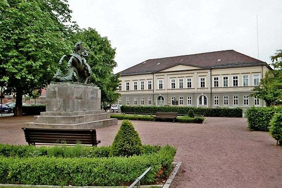 Bechtolheimsches Palais Eisenach by Photographer577