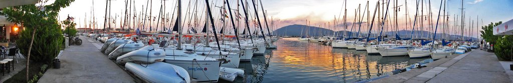 Panoramio view, boats at Lefkada marina by m@rtym@n