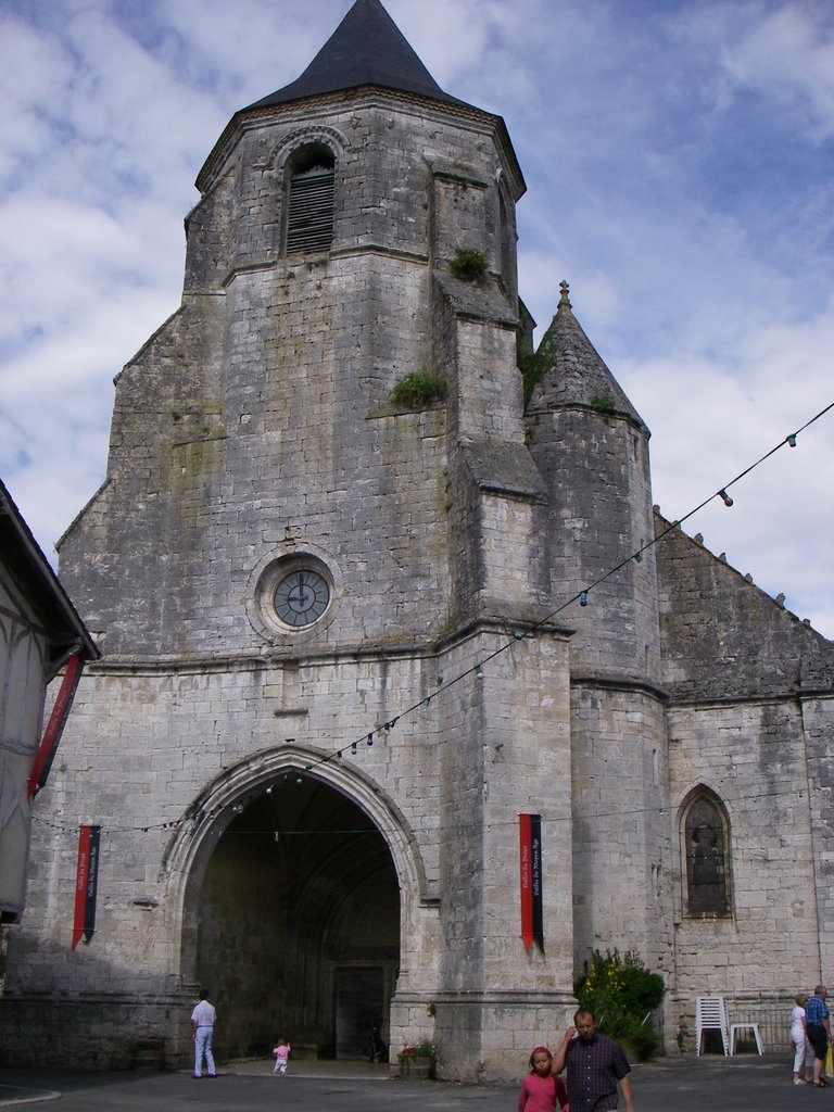 Eglise Issigeac by Bertrand Lovato