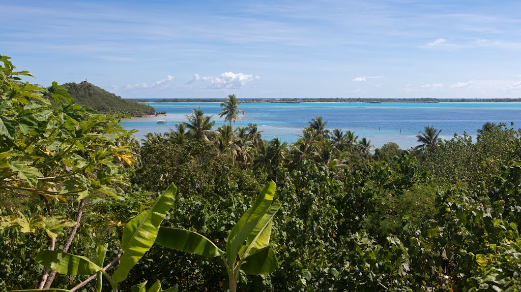 Bora Bora lagoon by Jack Salen