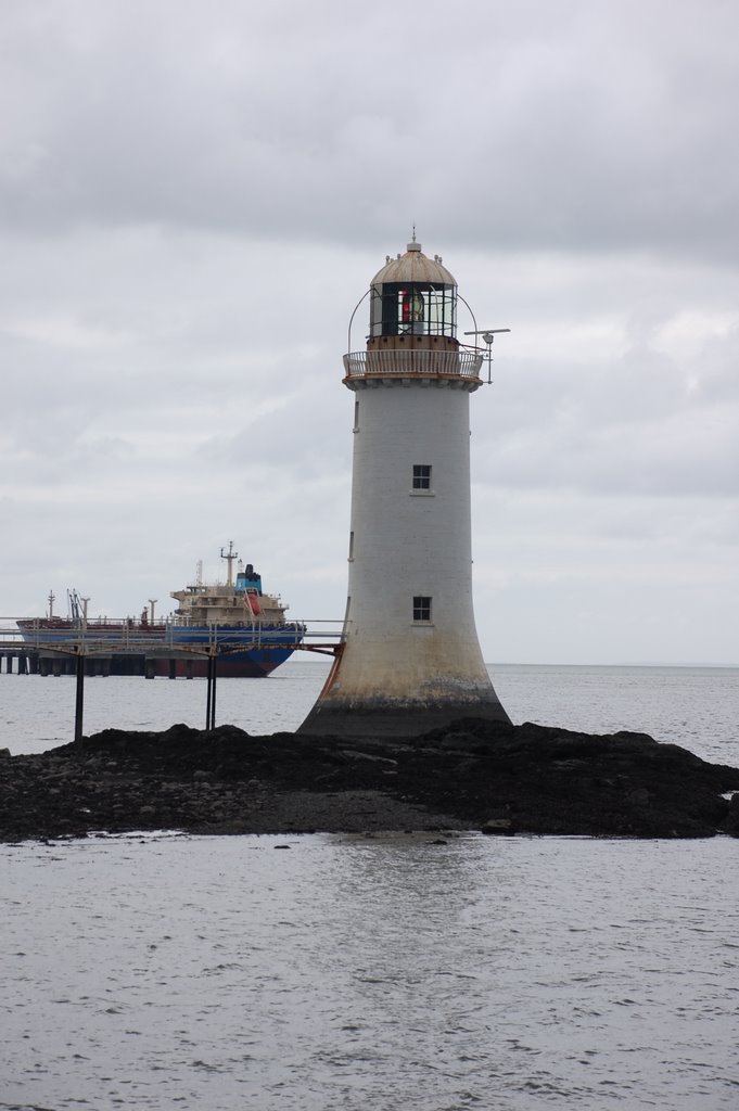 Shannon Lighthouse by nickell