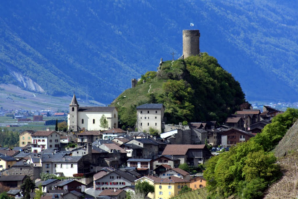 Saillon - En avril by Charly-G. Arbellay