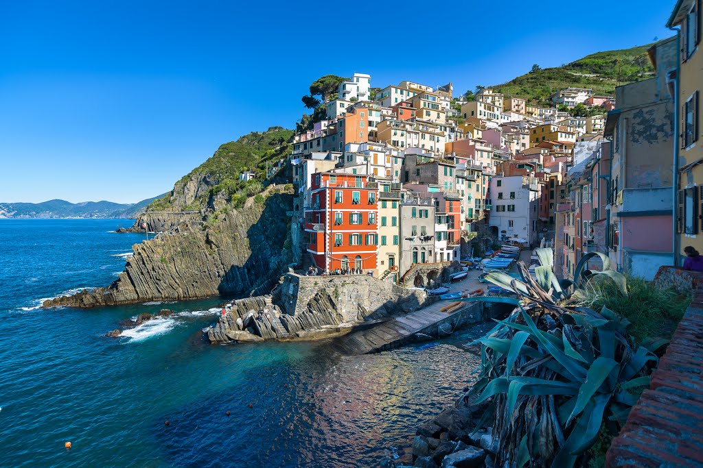 Riomaggiore by Pier Luigi Santoni