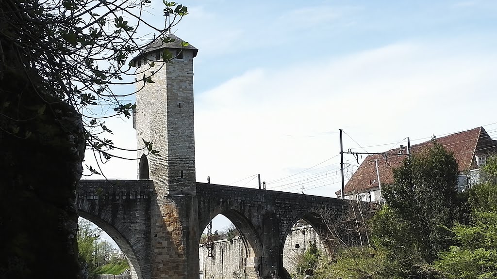 Le Pont Vieux d'Orthez by imortel12