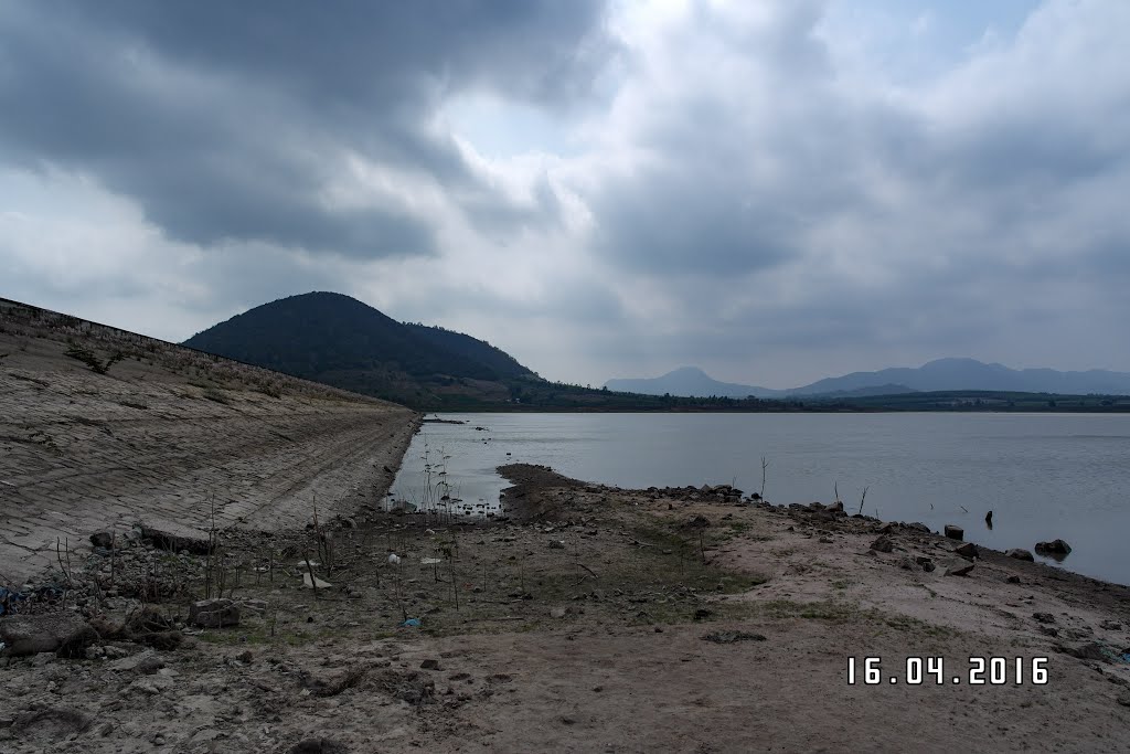 Tân Tiến, tx. La Gi, Bình Thuận, Vietnam by Lam Tr Th