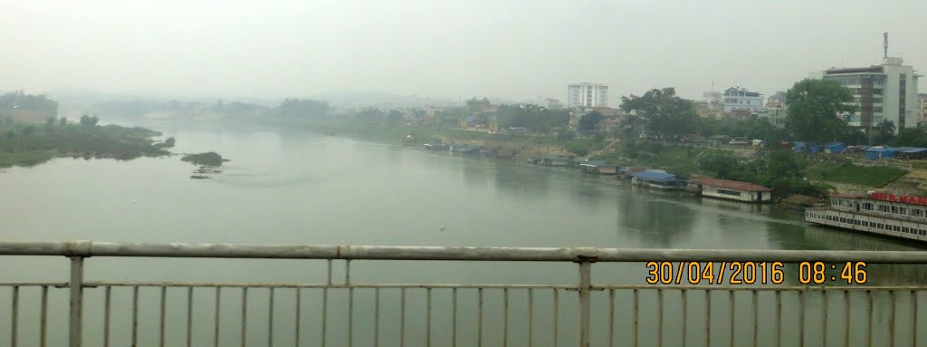 Tân Quang, Tuyên Quang, Tuyên Quang Province, Vietnam by Nguyễn Văn Đại