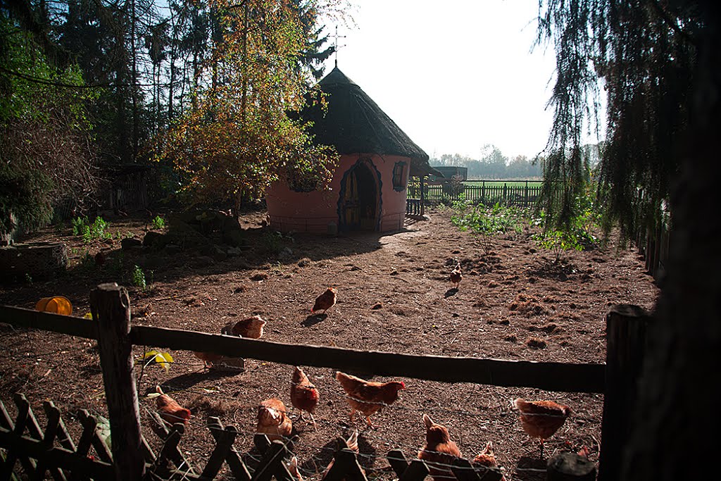 Wanlo, Mönchengladbach, Germany by Jeanette Seidelmeyer