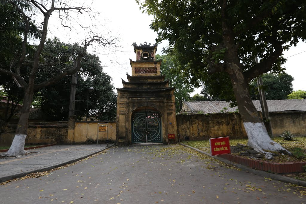 Quán Thánh, Ba Đình, Hà Nội, Vietnam by Dần Lê