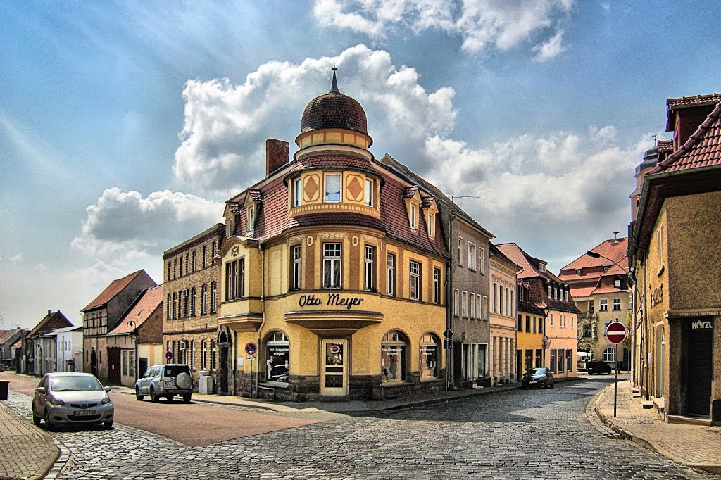 Artern: Alte Poststrasse / Johannisstrasse by K.-H. Vollrath