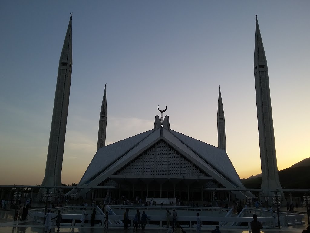 Faisal Masjid by Abdullah Nouman