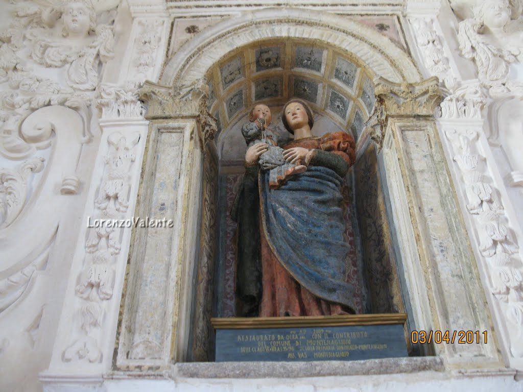 Montescaglioso - MT - Chiesa di S.Maria in Platea - Statua lignea della Madonna con Bambino by lorenzovalente46