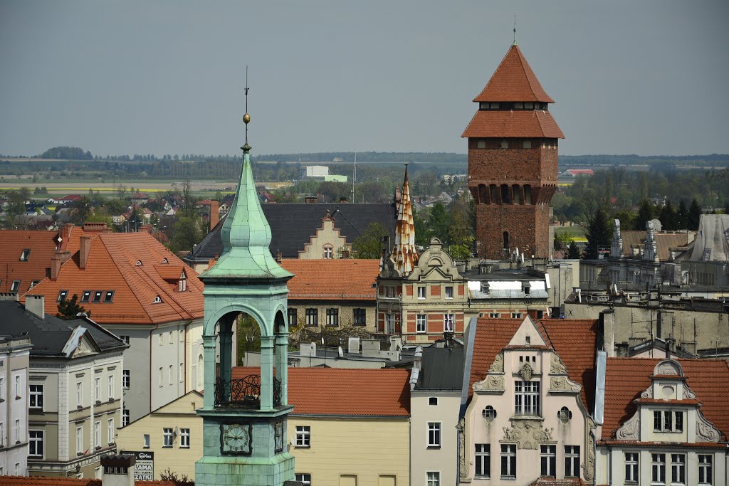 Widok na wieżę muzeum i ratusza. Kluczbork by Miłosz Filip