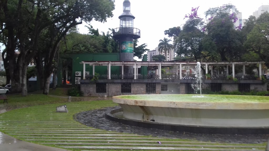 Praça da Espanha - Carlos de Carvalho, S/N , Bairro, Batel. by DECIO CALDEIRA