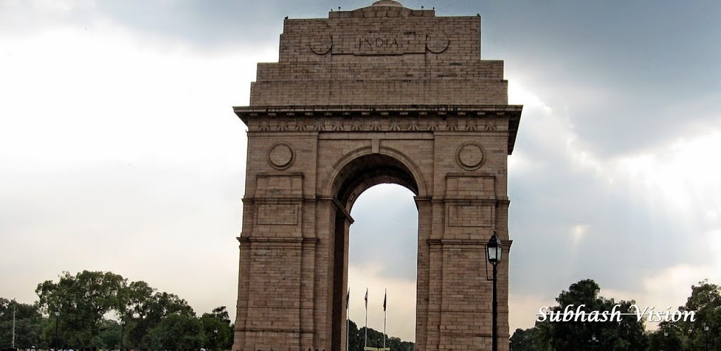 India Gate Delhi by Subhash P Gupta