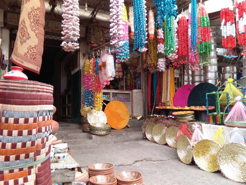 Rana Sehra House, Township Main Market, Lahore by AbdulSattar Minhajia…