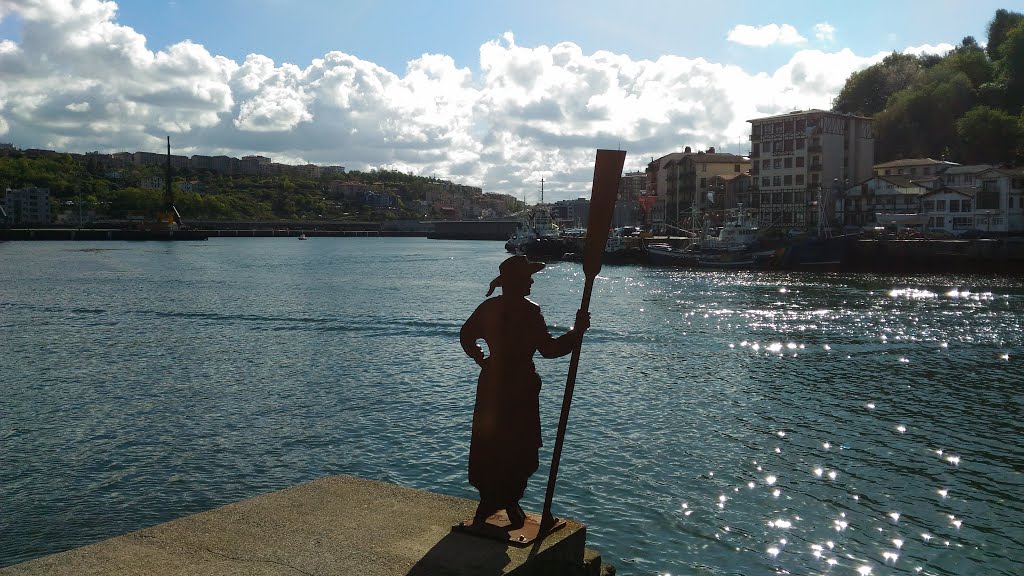 Pasai Donibane, Gipuzkoa, Spain by viajerocontinuo