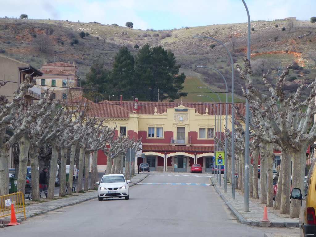 CALLE DE ALFONSO VI. SIGÜENZA. GUADALAJARA. SPAIN. by carlos cuerda damas