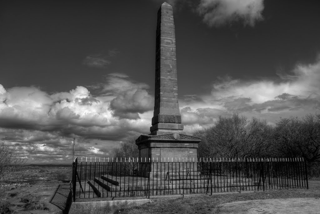 FRODSHAM WAR MEMORIAL, OVERTON HILL, FRODSHAM, CHESHIRE, ENGLAND. by CHRIS NEWMAN