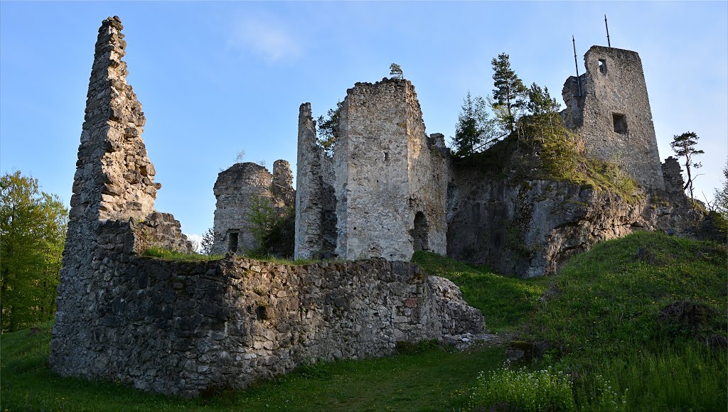 Burgruine Rabenstein by Normann Steidl