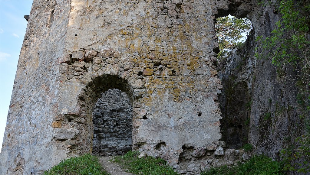 Burgruine Rabenstein by Normann Steidl