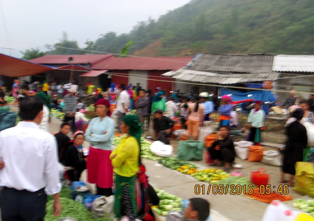 Tt. Yên Minh, Yên Minh, Hà Giang, Vietnam by Nguyễn Văn Đại