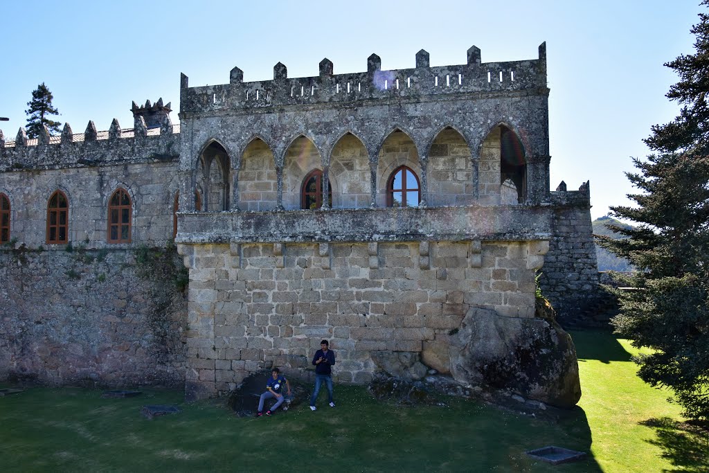 Castelo de Soutomaior by Nemio