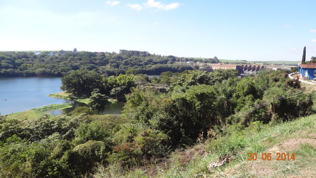 Rio Tietê em Barra Bonita / Igaraçú do Tietê - SP, Brasil by Junior Velika