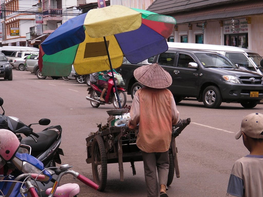 Laos Vientiane . Aug '08 by S@toru