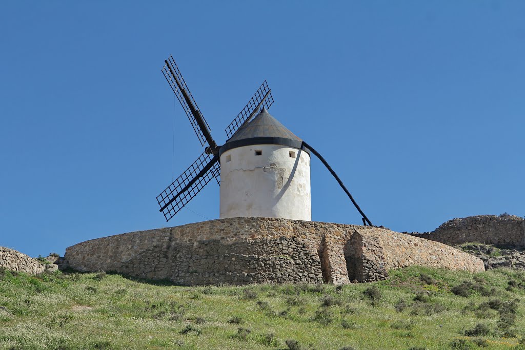 Molino en Cerro Calderillo, en Consuegra by RA Melgar