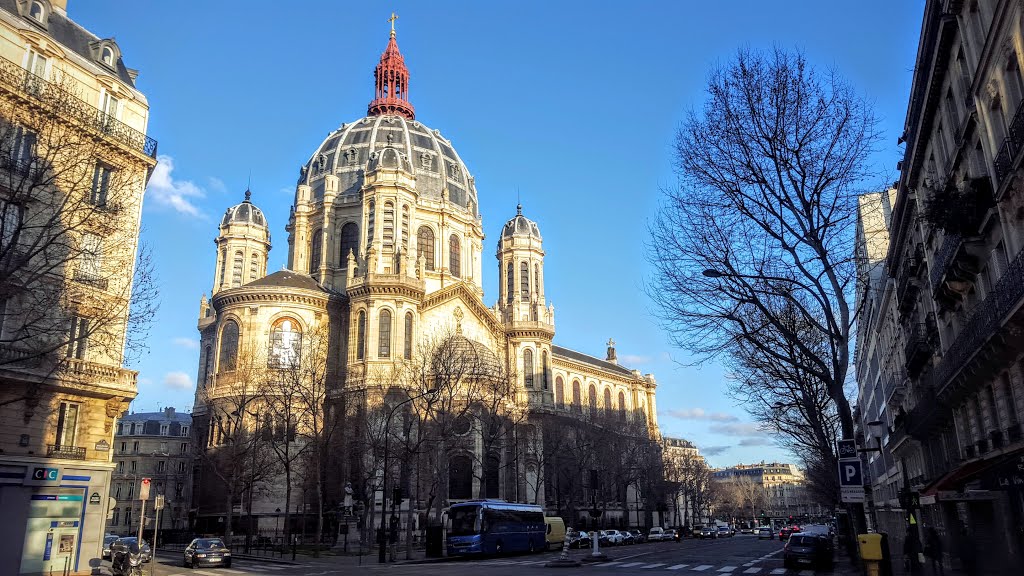 L'Europe, Paris, France by Tassos Pappas