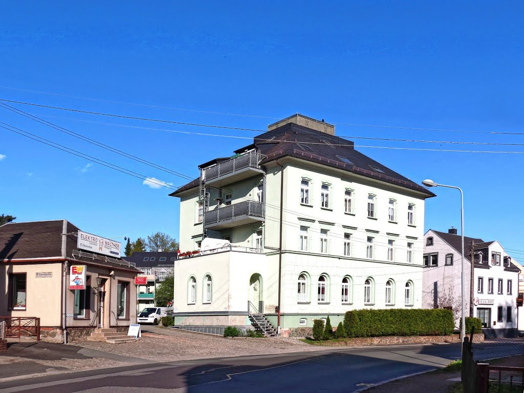 Neukirchen - Wohnhaus mit Aussicht by Rudolf Henkel