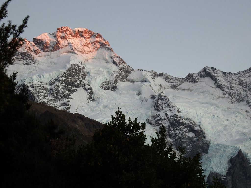 Mount Ollivier by hiroo hamahara