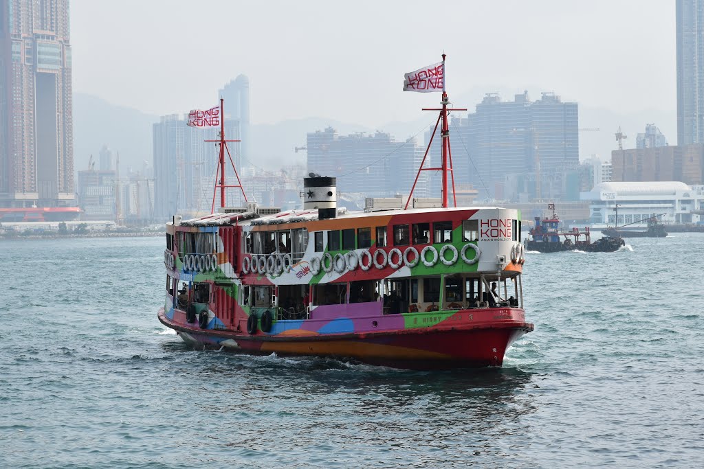 Hong Kong by Fernando Cavada Rocu…