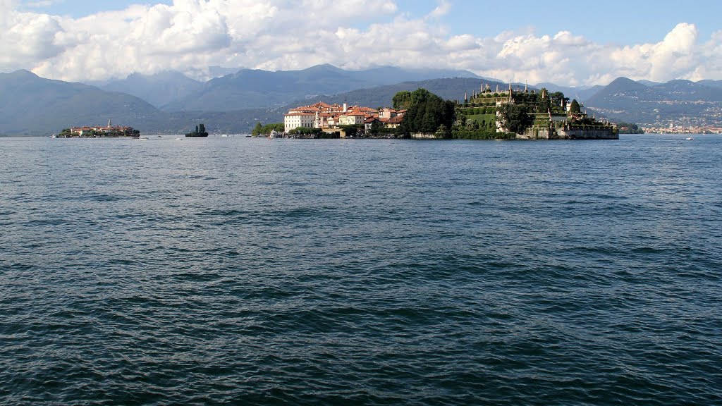 28838 Stresa, Province of Verbano-Cusio-Ossola, Italy by Sergei Sarychev